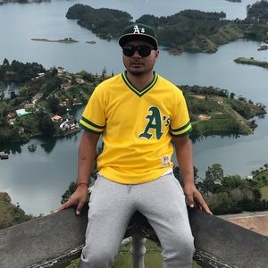 Meet your Posher, So